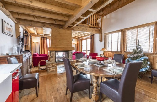 Les Allues Ski Chalet | Chalet Island - Seven Bedroom Chalet, Sleeps 15