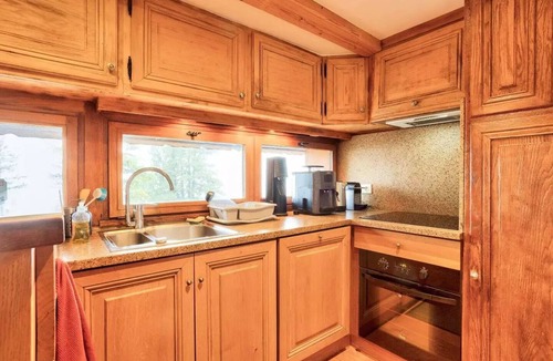 Plagne Centre Ski Chalet | Chalet L'alpicois - Chalets for 10 People