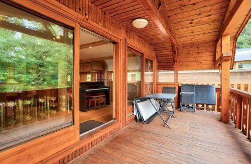 Plagne Centre Ski Chalet | Chalet L'alpicois - Chalets for 10 People