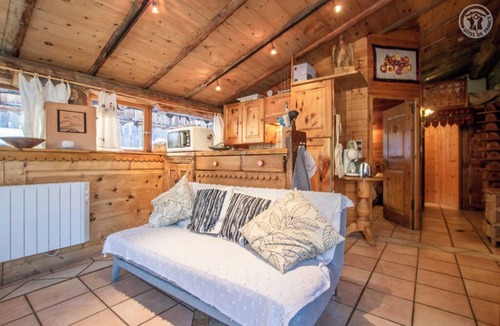 Lanslevillard Ski Chalet | Chalet La Bricole - Mountain
