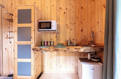 Aillon-le-Jerune Ski Chalet | Chalet 'La Cabane Des Rêves' with Mountain View and Private Terrace