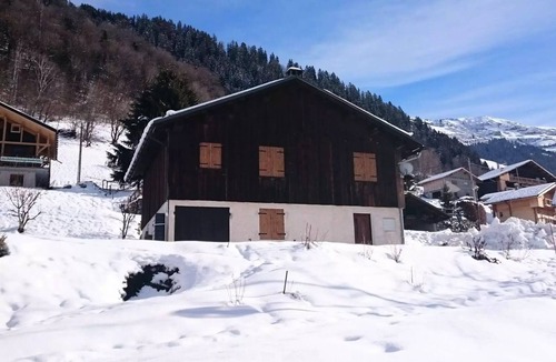 Beaufort Ski Chalet | Chalet La PachonnÉe - Chalet quiet from 7 to 8 people, 3 bedrooms, classified two stars.
