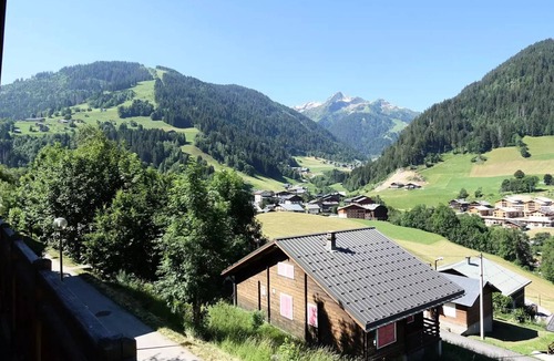 Beaufort Ski Chalet | Chalet Le Curtillet - Family chalet 6 people classified 2 stars. Quiet and close to the village
