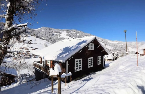 Beaufort Ski Chalet | Chalet Le Curtillet - Family chalet 6 people classified 2 stars. Quiet and close to the village