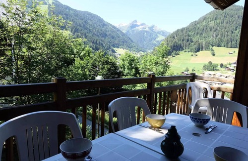 Beaufort Ski Chalet | Chalet Le Curtillet - Family chalet 6 people classified 2 stars. Quiet and close to the village
