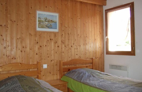 Le Menil Ski Chalet | Chalet Le Menil, 4 pièces, 6 personnes - FR-1-589-143