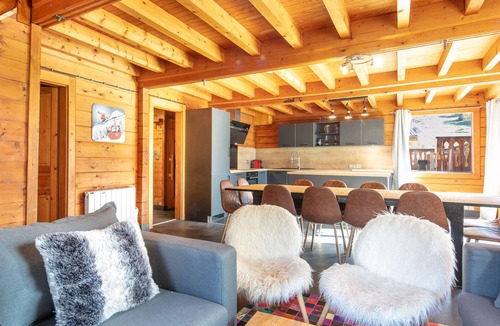 Venosc Ski Chalet | Chalet Le Ponton - 5P9