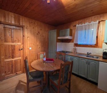 Laffrey Ski Chalet | Chalet magnifique vue lac & piscine 6D