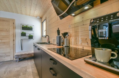 Le Grand-Bornand Ski Chalet | Chalet Mitoyen - Les Montagnettes