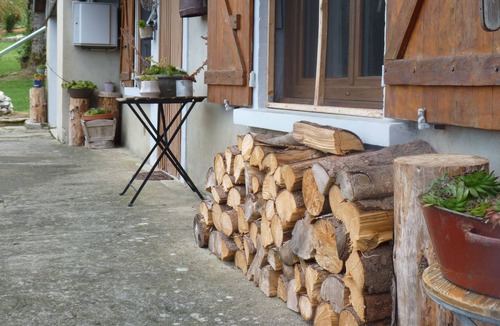 Hauterive-la-Fresse Apartment | Chalet or gites in a Comtoise farm in the commune of Hauterive la Fresse