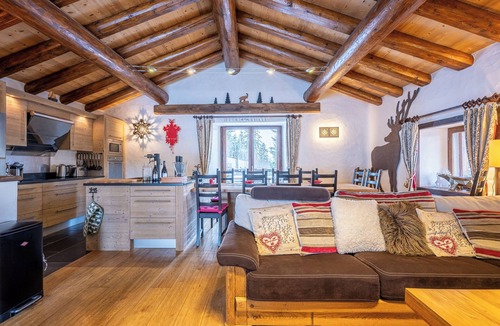Arc-1600 Ski Chalet | Chalet 'Plan Devin' with Mountain View, Private Terrace and Private Garden