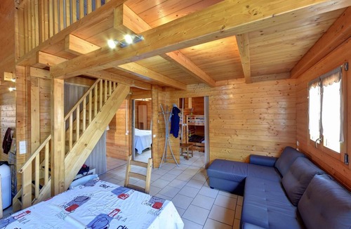 Saint-Flour Ski Chalet | Chalet Puy Mary* sleeps 11 to 13