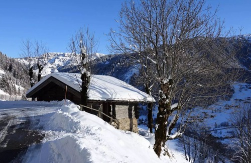 Beaufort Ski Chalet | Chalet - Treat yourself to a Christmas and a Magic Day in a Charming Chalet in Arêches, Alps