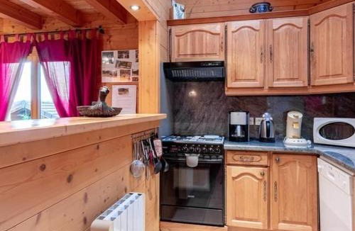 Etobon House | Chalet typiquement franc-comtois avec Wifi et cheminée à Étobon - FR-1-583-405