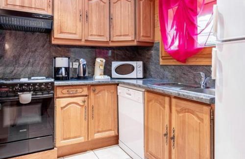 Etobon House | Chalet typiquement franc-comtois avec Wifi et cheminée à Étobon - FR-1-583-405