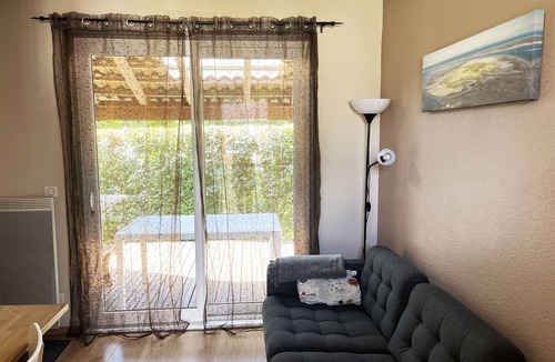 Hourtin Port Ski Chalet | Chalet with an enclosed garden, located in a pedestrian-only residential complex and 100 m from Ile aux Enfants