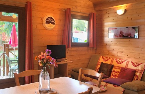 Aigueblanche Ski Chalet | Chalet with terrace - 6 guests