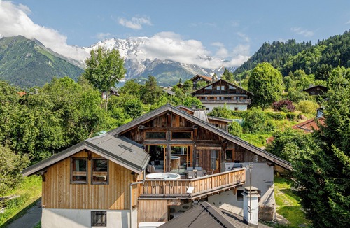 Saint-Nicolas-de-Veroce Ski Chalet | ChaletCelestin luxury chalet & spa in front of Mont-Blanc - 5min from chair lift