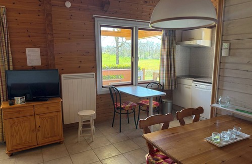 Mauroux Ski Chalet | Chalets du Soleil