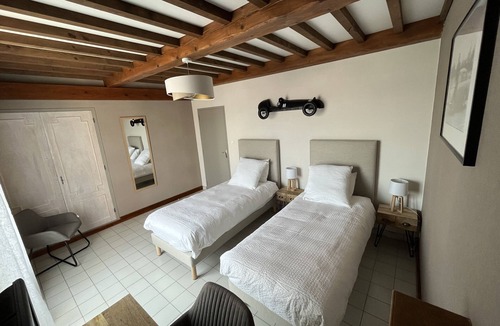 Saint-Quentin-la-Poterie Bed & Breakfast | Chambre d'Hôtes Sean Connery: a chic and bohemian atmosphere near Uzès