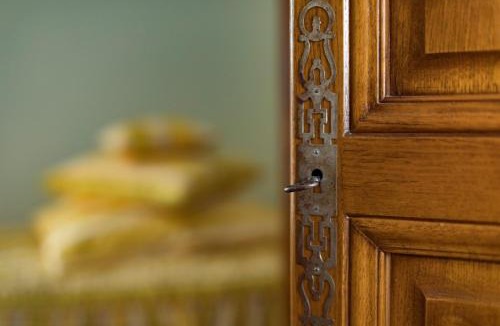 Soulosse-sous-Saint-Elophe Bed & Breakfast | Chambre dHôtes Jolie vache déguisée en fleur