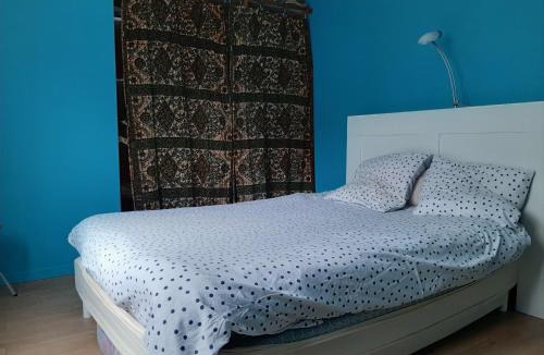 Montjoux House | Chambre à louer dans villa ou Location maison entière