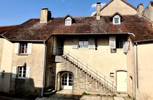 Chateau-Chalon Bed & Breakfast | Chambre 2 personnes Maison Saint Jean