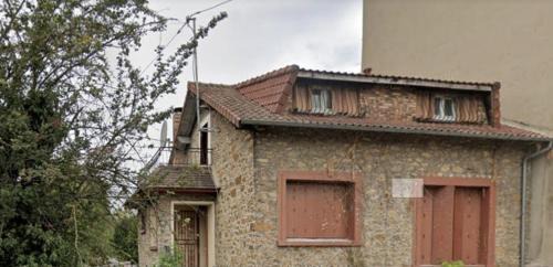 Villeneuve-le-Roi House | Chambre avec balcon dans charmante maison prêt d' aéroport d'Orly et proche paris