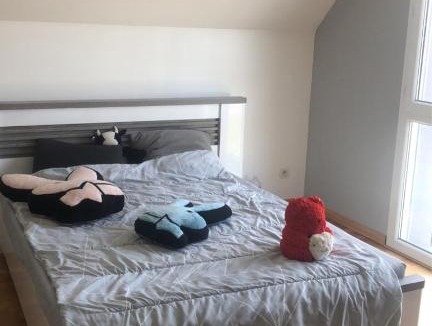 Moval House | Chambre avec lit double