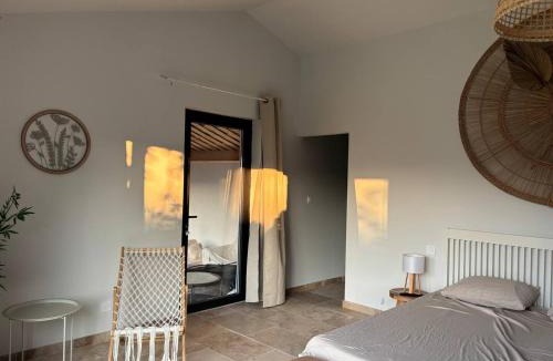 Roche-Saint-Secret House | Chambre avec vue Lysis