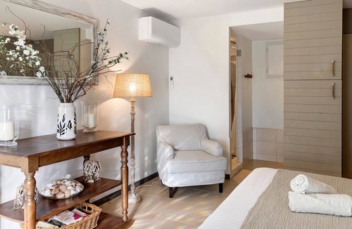 Proissans Bed & Breakfast | Chambre Beige Guest Room with Shared Pool, Near Sarlat