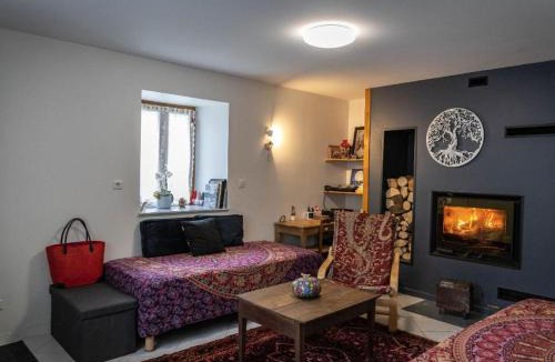 Baignes Bed & Breakfast | Chambre cocon table d'hôte avec jardin à la campagne le nid qui danse vers Vesoul de 1 à 2 personnes