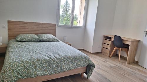 Saint-Romain-en-Gal Apartment | Chambre cosy au calme