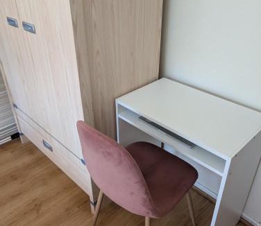 Ancely House | Chambre cozy, vue sur jardin, proche Tram centre ville & aéroport