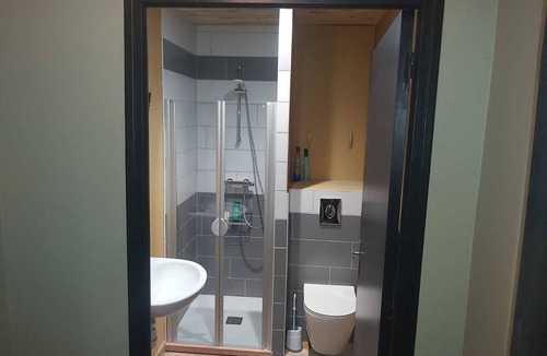 Monthureux-sur-Saone Bed & Breakfast | Chambre d'hôtes des Marchands in an old village hotel dating from 1934