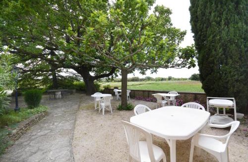 Grillon Bed & Breakfast | Chambre d'Hôtes Au Vieux Chêne