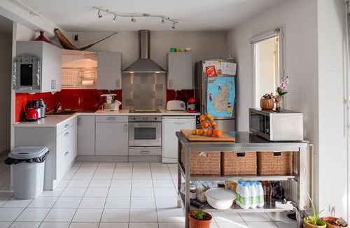 Annonay House | Chambre d'hôtes Les Cottages de Sainte Emilie,hôte privé