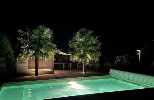 Montbonnot-Saint-Martin Bed & Breakfast | Chambre 2 Personnes Dans Maison Avec Piscine