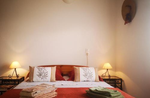 Saint-Romain-en-Viennois House | Chambre d'hôtes indépendante avec piscine au Mas de Saint-Jean