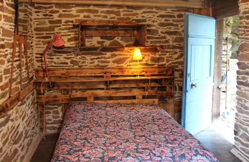 Bellegarde-Marsal Cabin | Chambre Rustique au Bord du Tarn