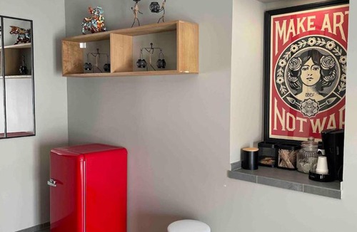 Sablet Apartment | Chambre style hôtel