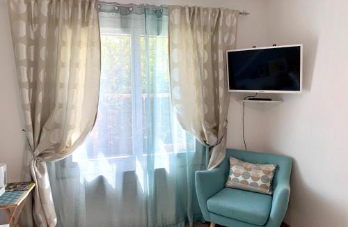 Draveil House | Chambre Suite Cosy - Paris Sud et Proche Orly - Service Parking