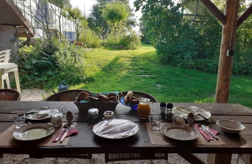 Grandrupt-de-Bains Bed & Breakfast | Chambre Taupe avec Petit-Déjeuner Gourmand en Ferme, Grandrupt-de-Bains - FR-1-589-719
