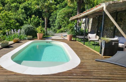 Meyras Bed & Breakfast | Chambres d'hôtes La Storya