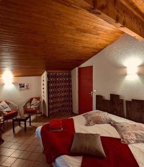 Saint-Antoine-l'Abbaye Bed & Breakfast | CHAMBRES D'HOTES L'ANTONIN