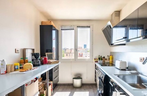 Charpennes - Charmettes Apartment | Chambres en Étage Supérieur, Lumineux, Calme et Propre