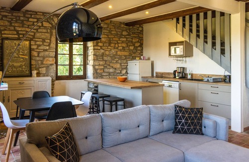 Saint-Maurice-dʼArdeche House | Character house with private terrace in Mas ardéchois