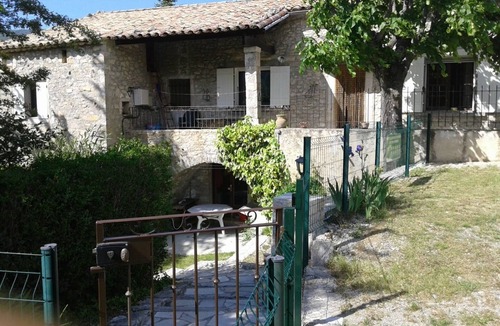 Montguers House | Character gite Ventoux Baronnies area