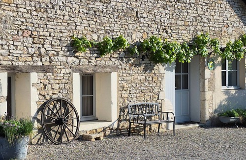 Gy Cottage | Character house in Gy with parking and Wifi