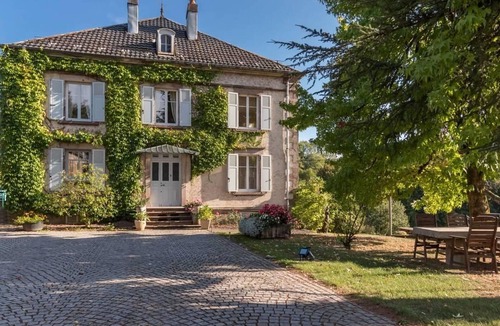 Fougerolles Cottage | Charming Manor with Covered Pool and WiFi in the Southern Vosges